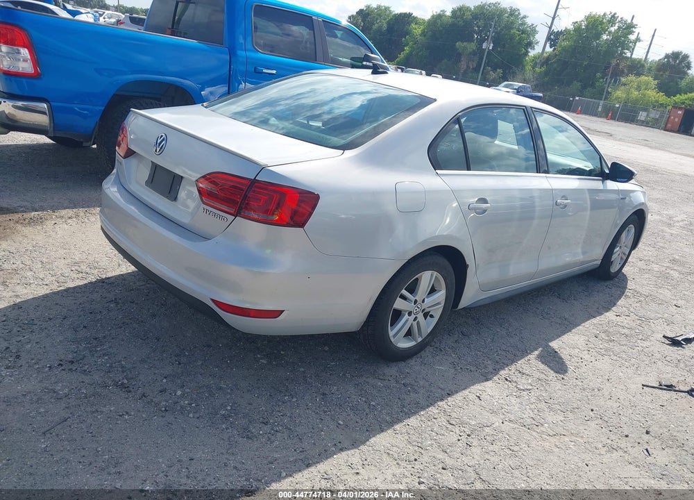 2013 VOLKSWAGEN JETTA HYBRID SEL VIN: 3VW637AJ4DM231176