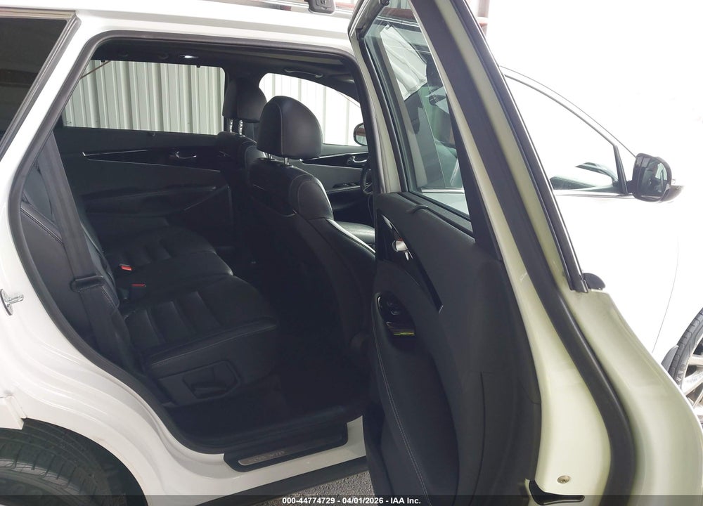 2018 KIA SORENTO 3.3L SXL VIN: 5XYPKDA56JG392939