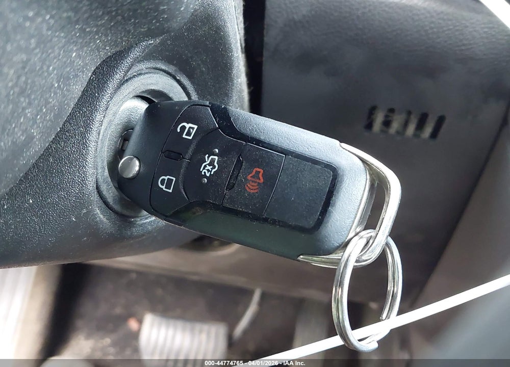 2015 FORD FUSION SE VIN: 3FA6P0HD4FR187867