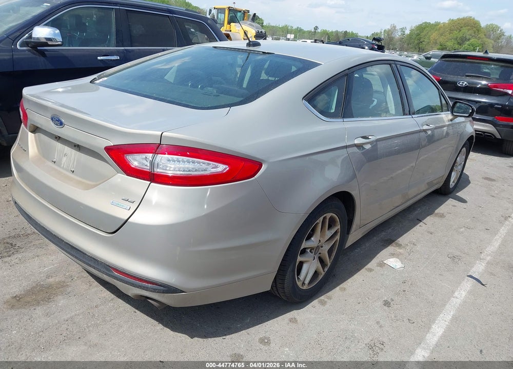 2015 FORD FUSION SE VIN: 3FA6P0HD4FR187867