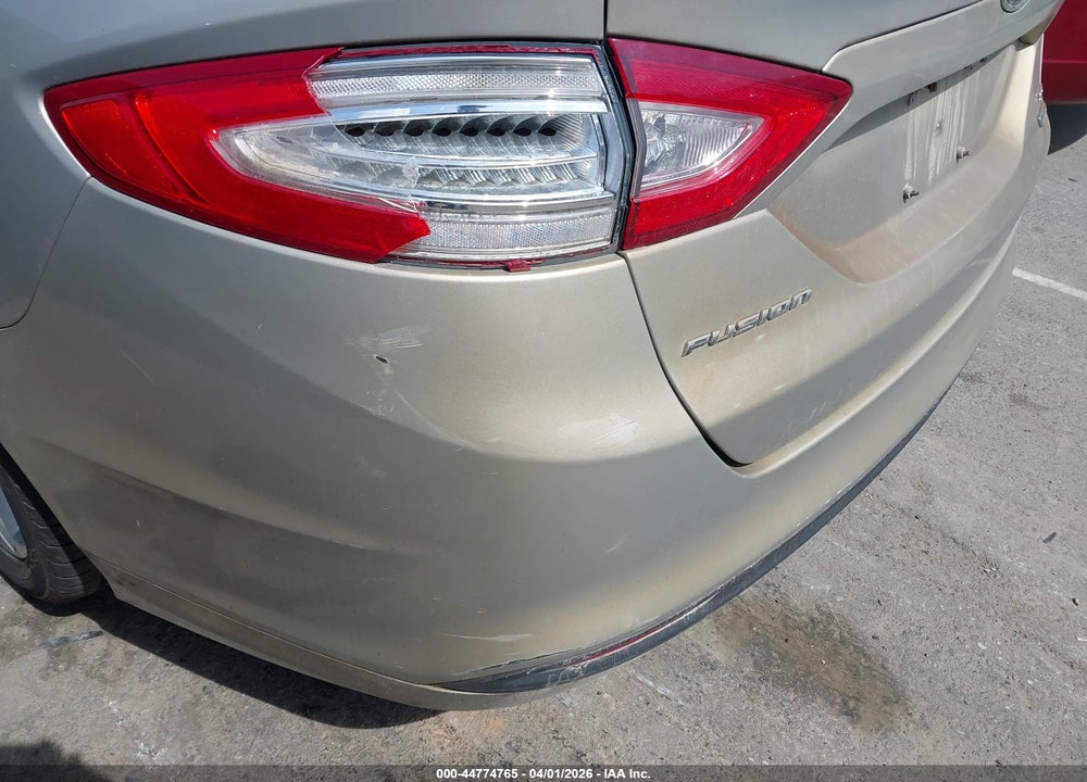 2015 FORD FUSION SE VIN: 3FA6P0HD4FR187867
