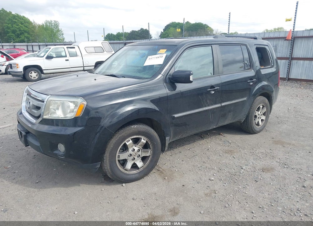 2011 HONDA PILOT TOURING VIN: 5FNYF3H93BB047422