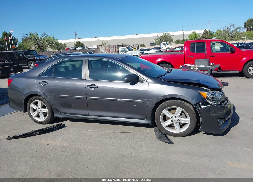 2013 TOYOTA CAMRY SE VIN: 4T1BF1FK5DU212828