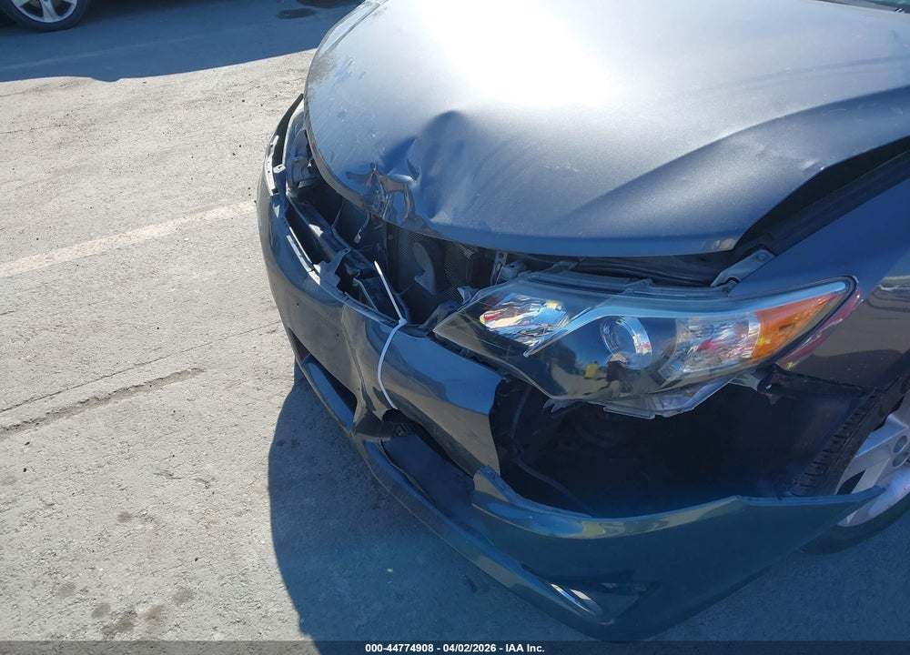 2013 TOYOTA CAMRY SE VIN: 4T1BF1FK5DU212828
