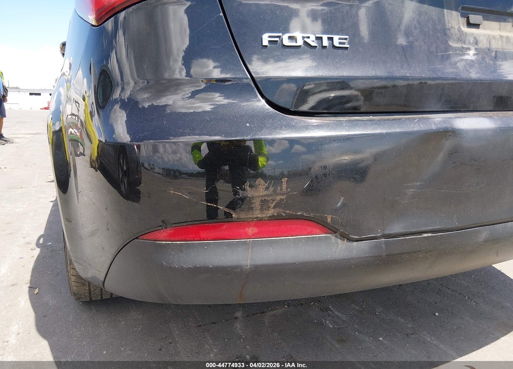 2016 KIA FORTE LX VIN: KNAFX4A66G5478627