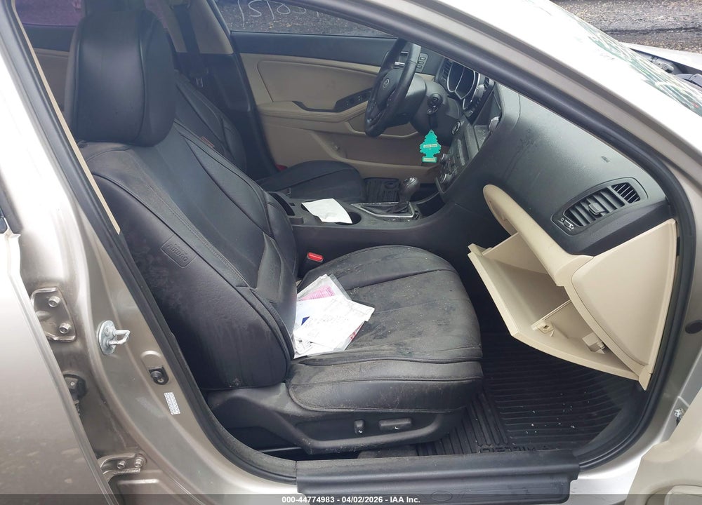 2011 KIA OPTIMA EX VIN: KNAGN4A70B5172048