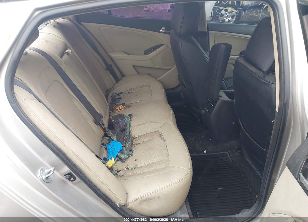 2011 KIA OPTIMA EX VIN: KNAGN4A70B5172048
