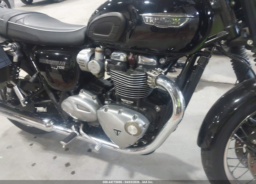 2020 TRIUMPH MOTORCYCLE BONNEVILLE T120/BLACK/BUD EKINS VIN: SMTD40HL5LT973383