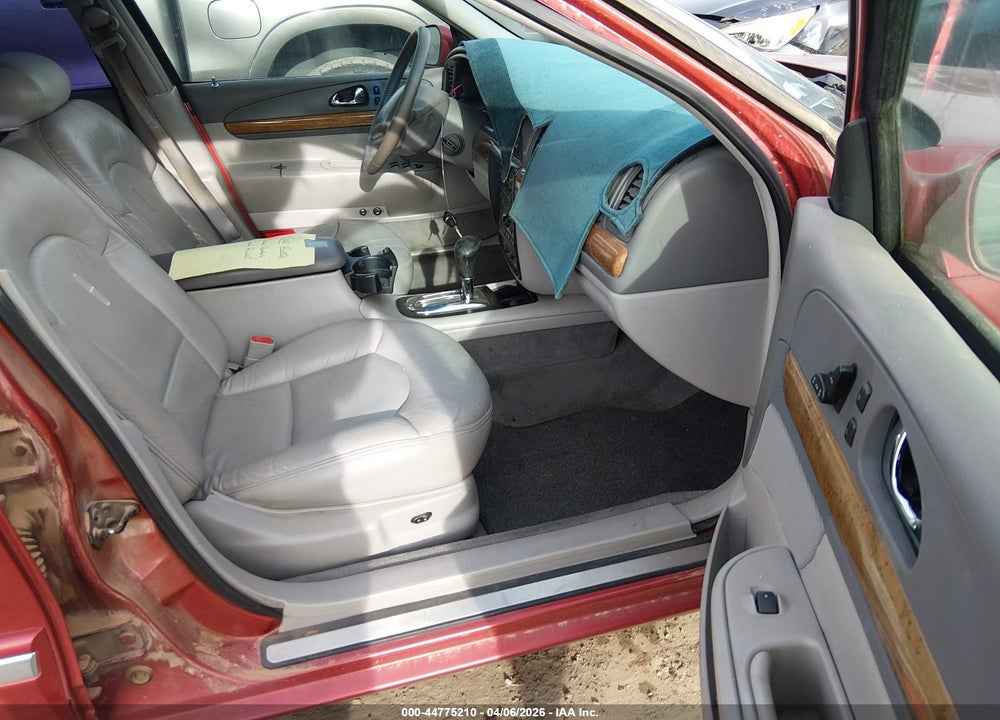 1998 LINCOLN CONTINENTAL VIN: 1LNFM97V4WY700470