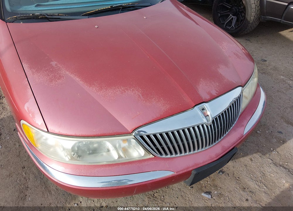 1998 LINCOLN CONTINENTAL VIN: 1LNFM97V4WY700470