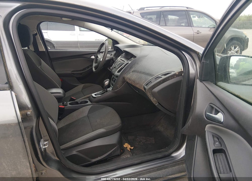 2014 FORD FOCUS SE VIN: 1FADP3F29EL153009
