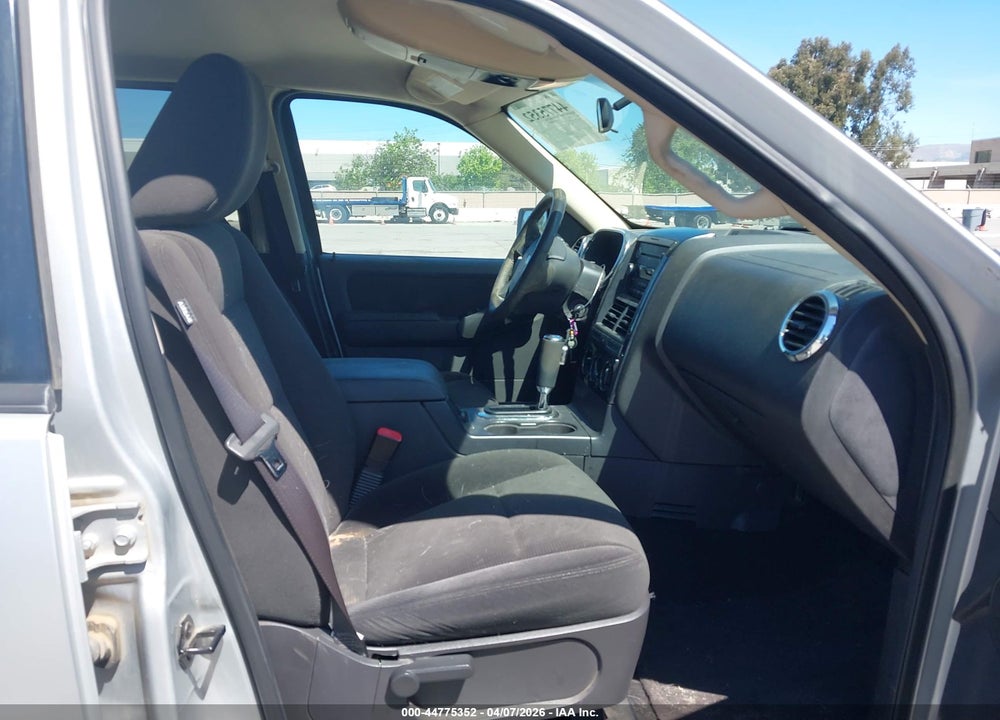2010 FORD EXPLORER XLT VIN: 1FMEU6DE5AUA35822