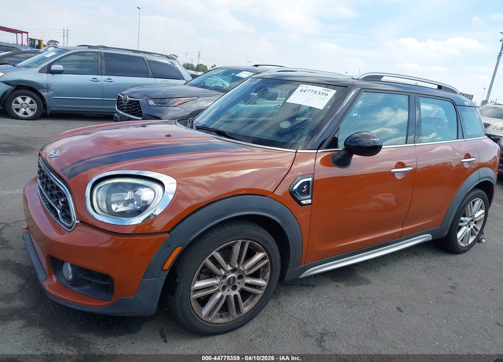 2017 MINI COUNTRYMAN COOPER S VIN: WMZYT3C39H3D97996