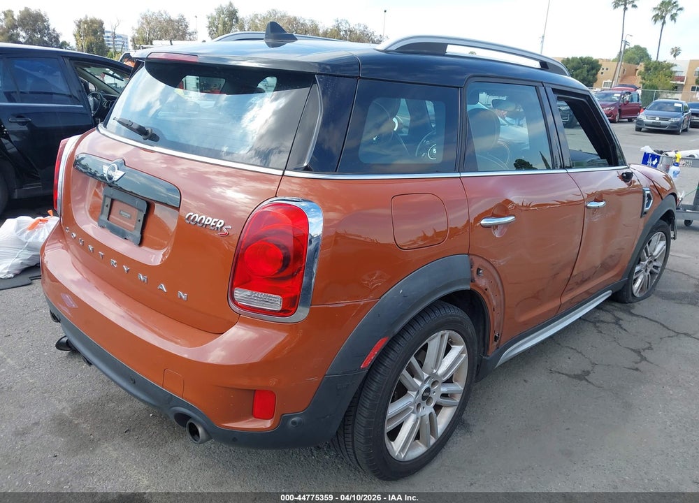 2017 MINI COUNTRYMAN COOPER S VIN: WMZYT3C39H3D97996