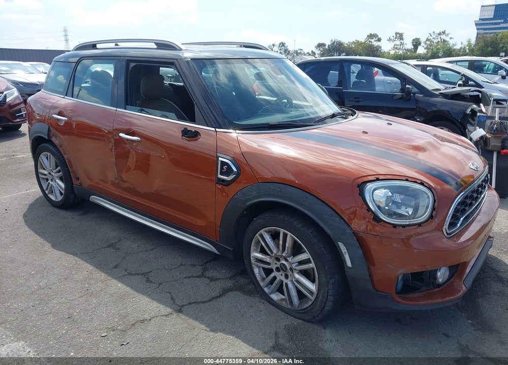 2017 MINI COUNTRYMAN COOPER S VIN: WMZYT3C39H3D97996