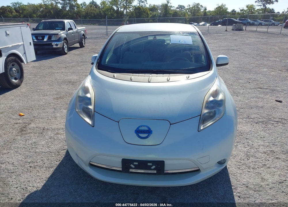 2011 NISSAN LEAF VIN: JN1AZ0CP6BT009065