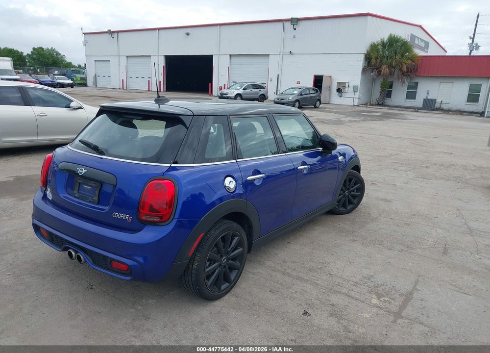 2019 MINI HARDTOP COOPER S VIN: WMWXU3C52K2H86676