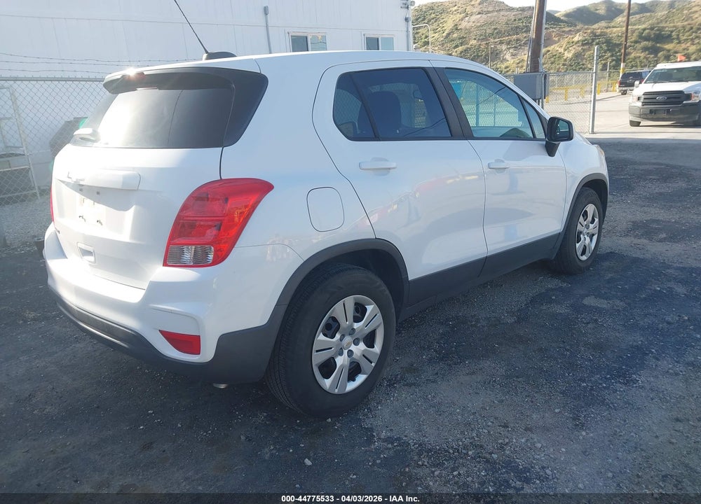 2017 CHEVROLET TRAX LS VIN: 3GNCJKSB7HL269879