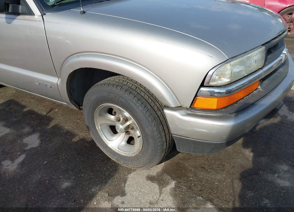 2002 CHEVROLET S-10 LS VIN: 1GCCS145228164759