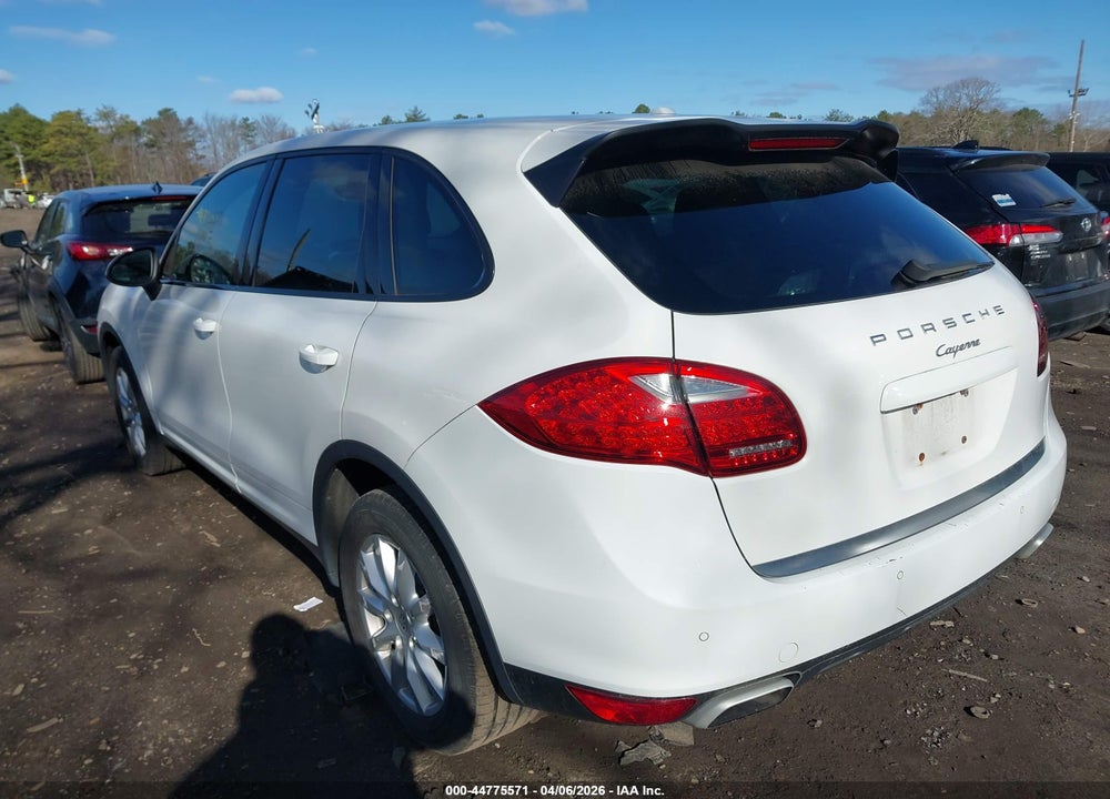 2013 PORSCHE CAYENNE VIN: WP1AA2A22DLA12568
