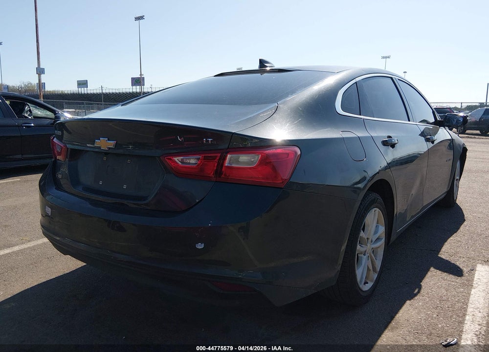 2018 CHEVROLET MALIBU LT VIN: 1G1ZD5ST9JF104431