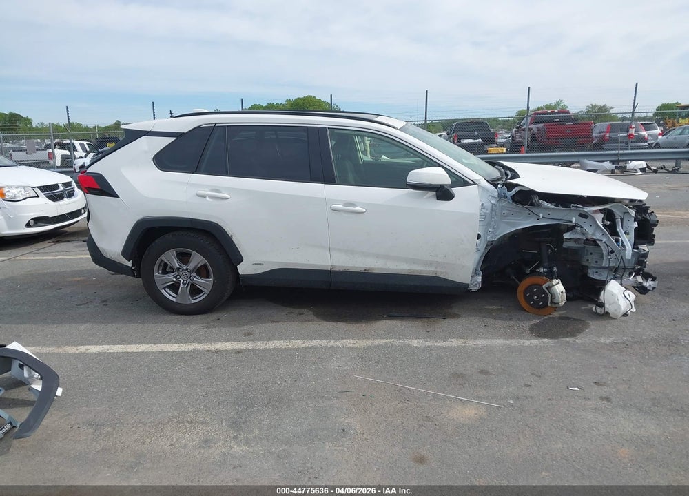 2025 TOYOTA RAV4 HYBRID XLE VIN: JTMRWRFV5SD322576