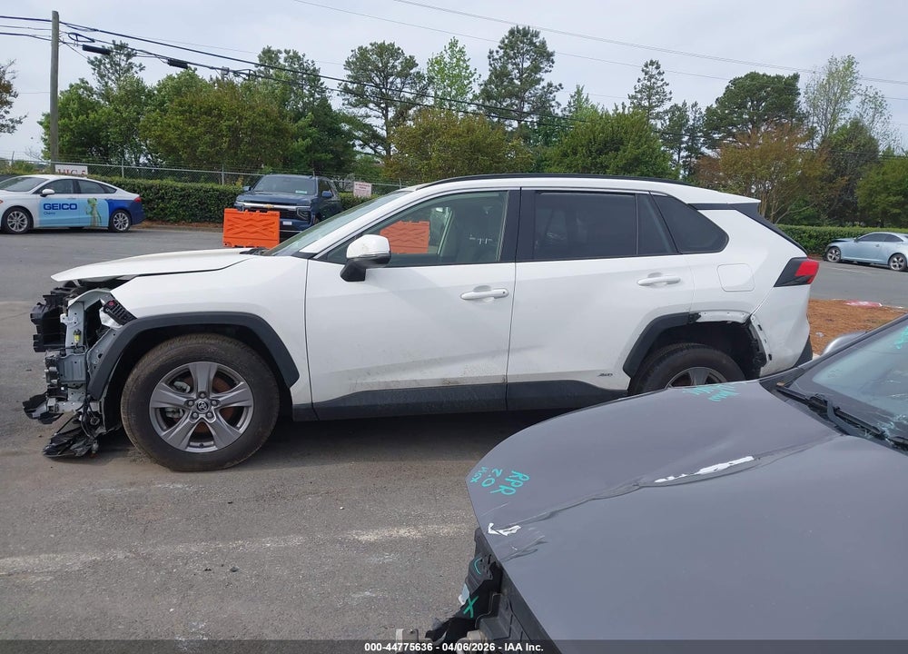 2025 TOYOTA RAV4 HYBRID XLE VIN: JTMRWRFV5SD322576