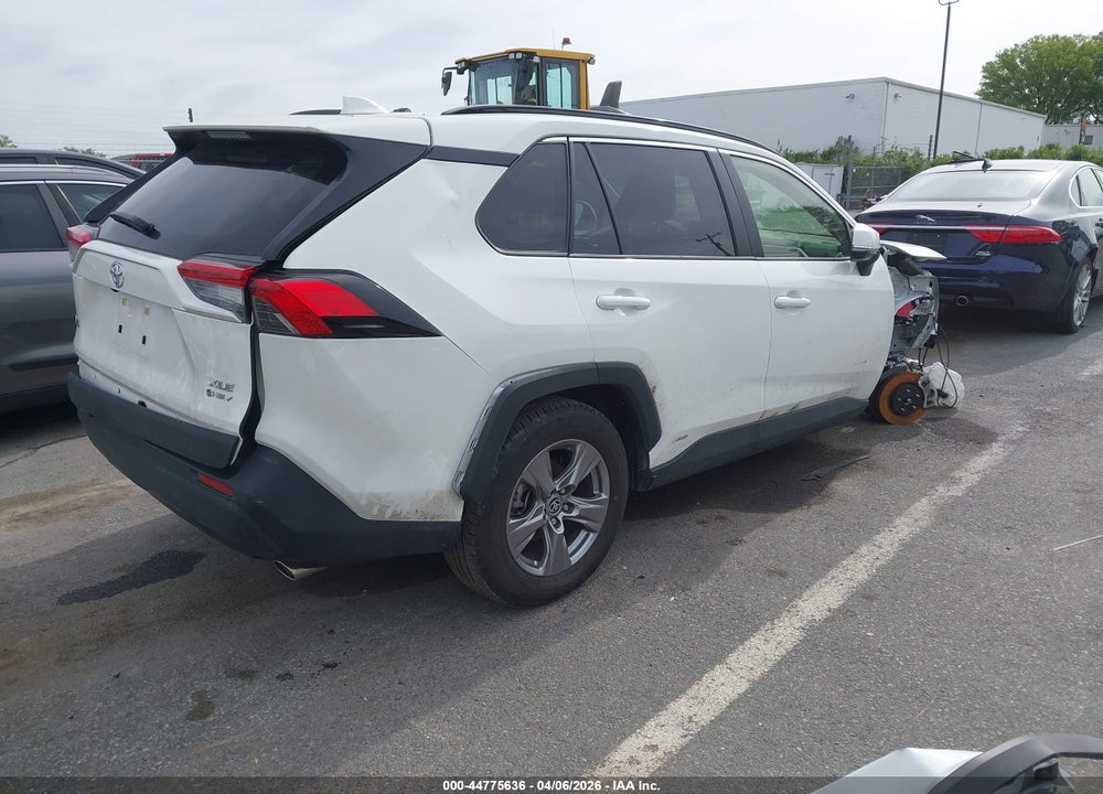 2025 TOYOTA RAV4 HYBRID XLE VIN: JTMRWRFV5SD322576