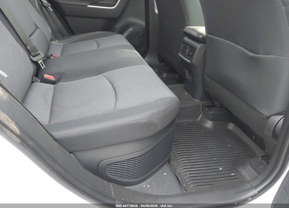 2025 TOYOTA RAV4 HYBRID XLE VIN: JTMRWRFV5SD322576