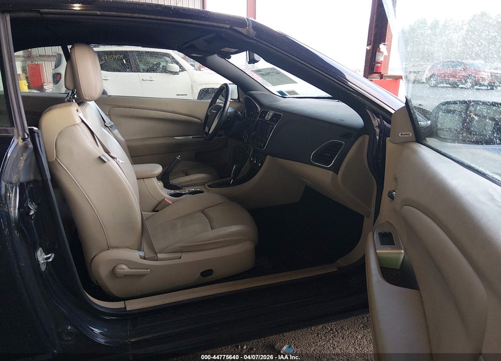 2011 CHRYSLER 200 LIMITED VIN: 1C3BC7EG9BN560429