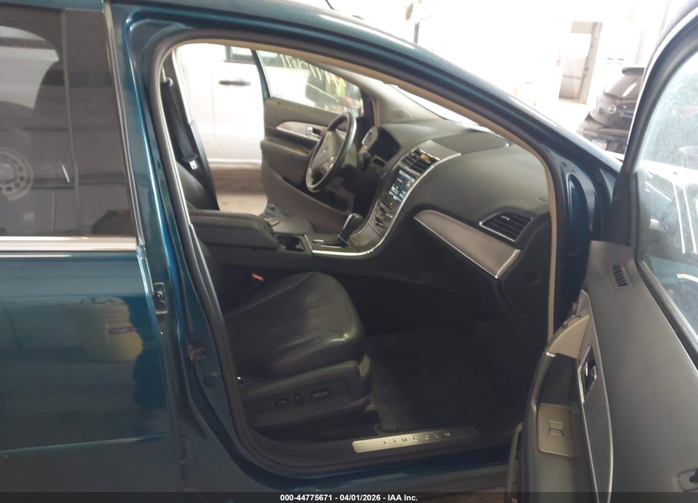 2011 LINCOLN MKX VIN: 2LMDJ6JK1BBJ06489
