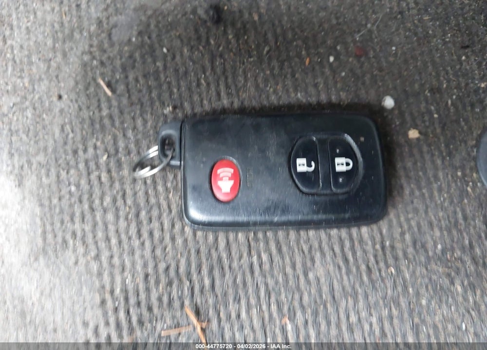2012 TOYOTA PRIUS TWO VIN: JTDKN3DU6C5439588