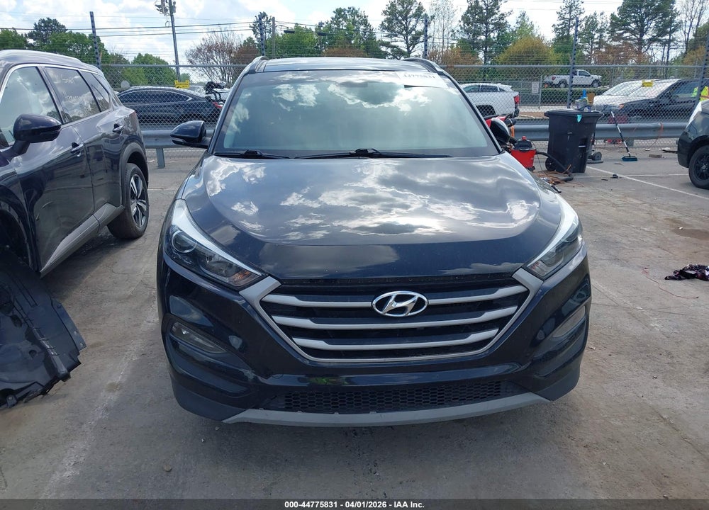2018 HYUNDAI TUCSON VALUE VIN: KM8J3CA26JU799530