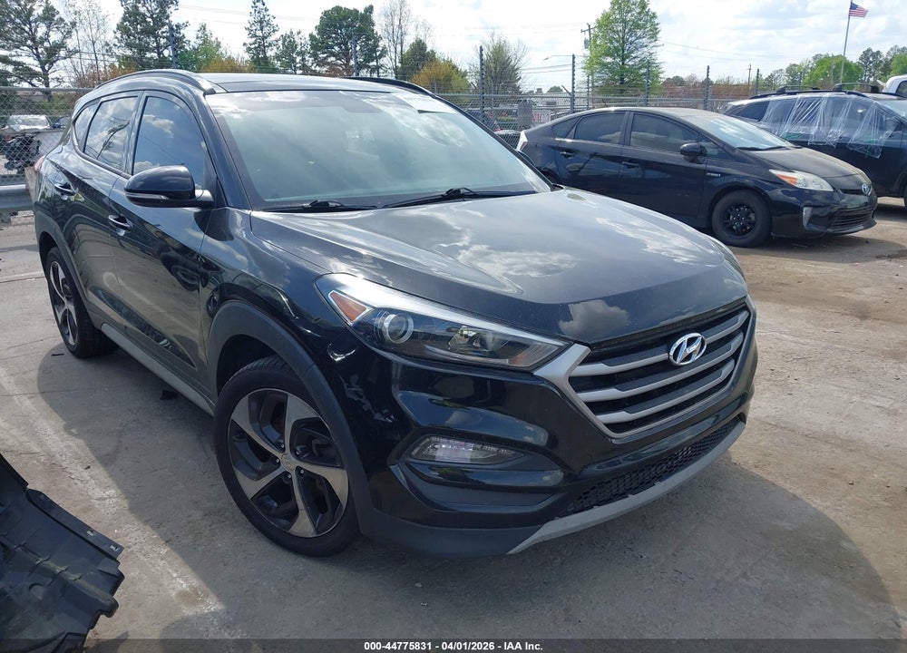 2018 HYUNDAI TUCSON VALUE VIN: KM8J3CA26JU799530