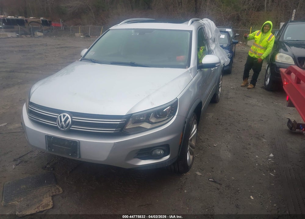 2012 VOLKSWAGEN TIGUAN SEL VIN: WVGBV7AX3CW559666
