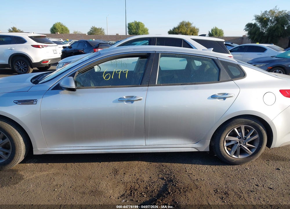 2020 KIA OPTIMA LX VIN: 5XXGT4L36LG393668