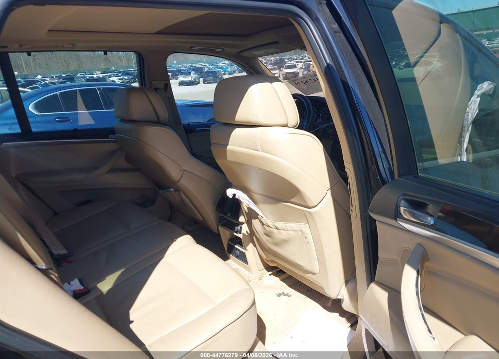 2011 BMW X5 XDRIVE35I/XDRIVE35I PREMIUM/XDRIVE35I SPORT ACTIVITY VIN: 5UXZV4C55BL406511
