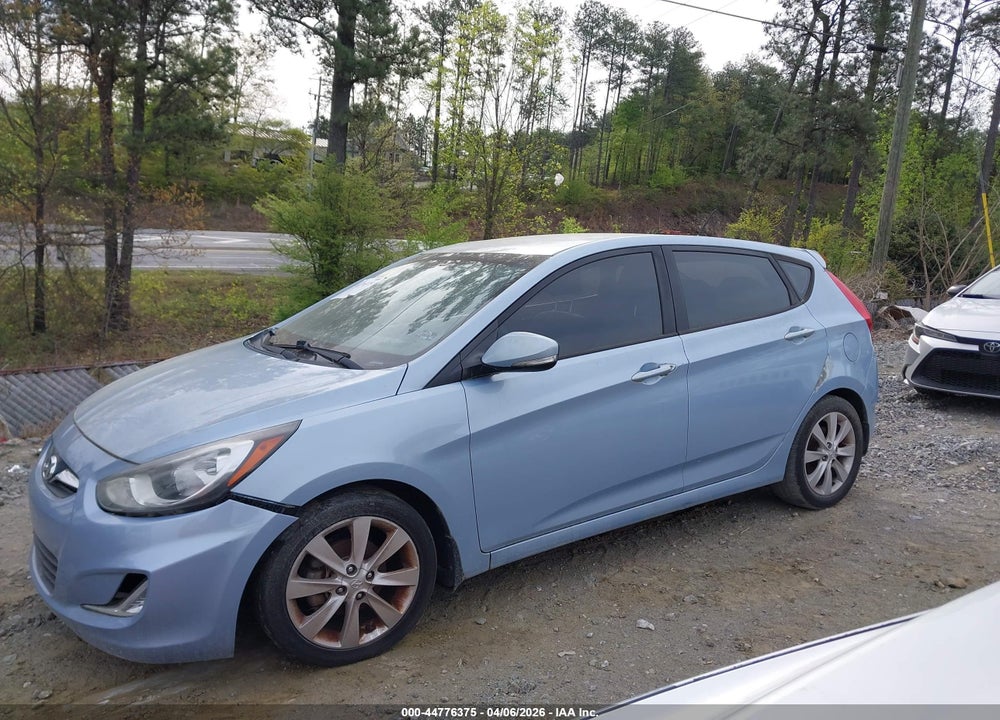 2013 HYUNDAI ACCENT SE VIN: KMHCU5AE8DU139179