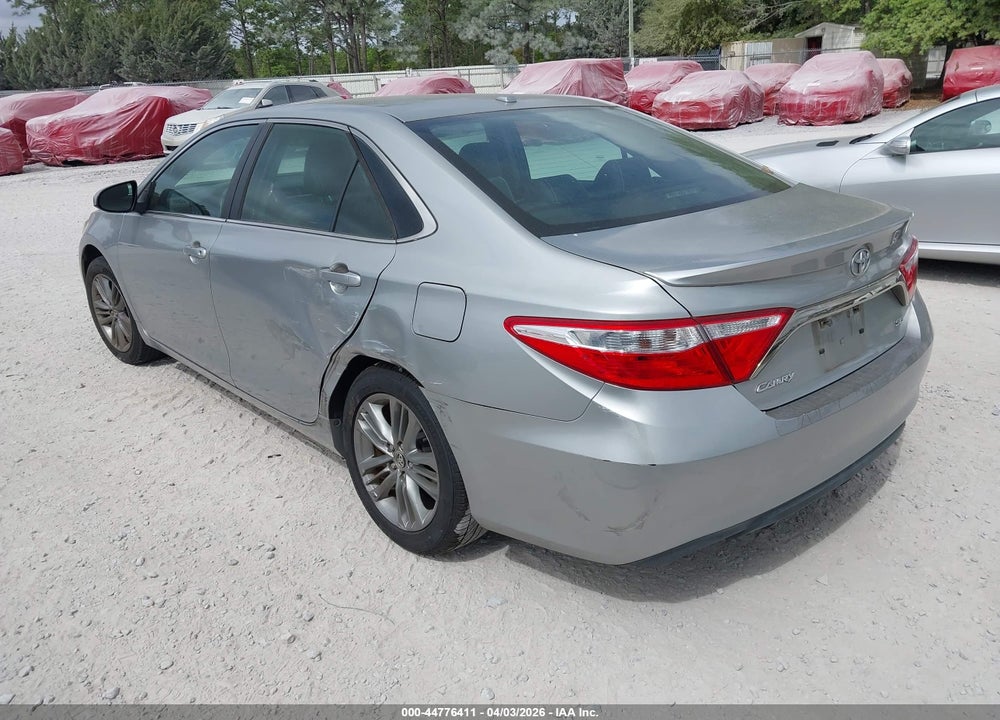 2015 TOYOTA CAMRY SE VIN: 4T1BF1FK4FU064917