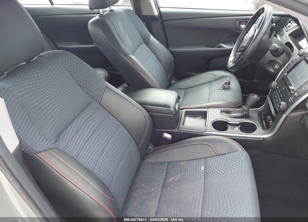 2015 TOYOTA CAMRY SE VIN: 4T1BF1FK4FU064917