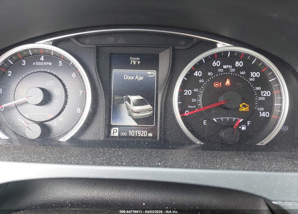 2015 TOYOTA CAMRY SE VIN: 4T1BF1FK4FU064917