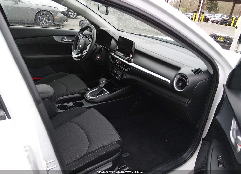 2024 KIA FORTE LXS VIN: 3KPF24AD2RE798504