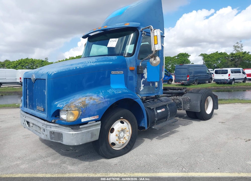 2001 INTERNATIONAL 9100 9100I VIN: 2HSCAATN81C022708