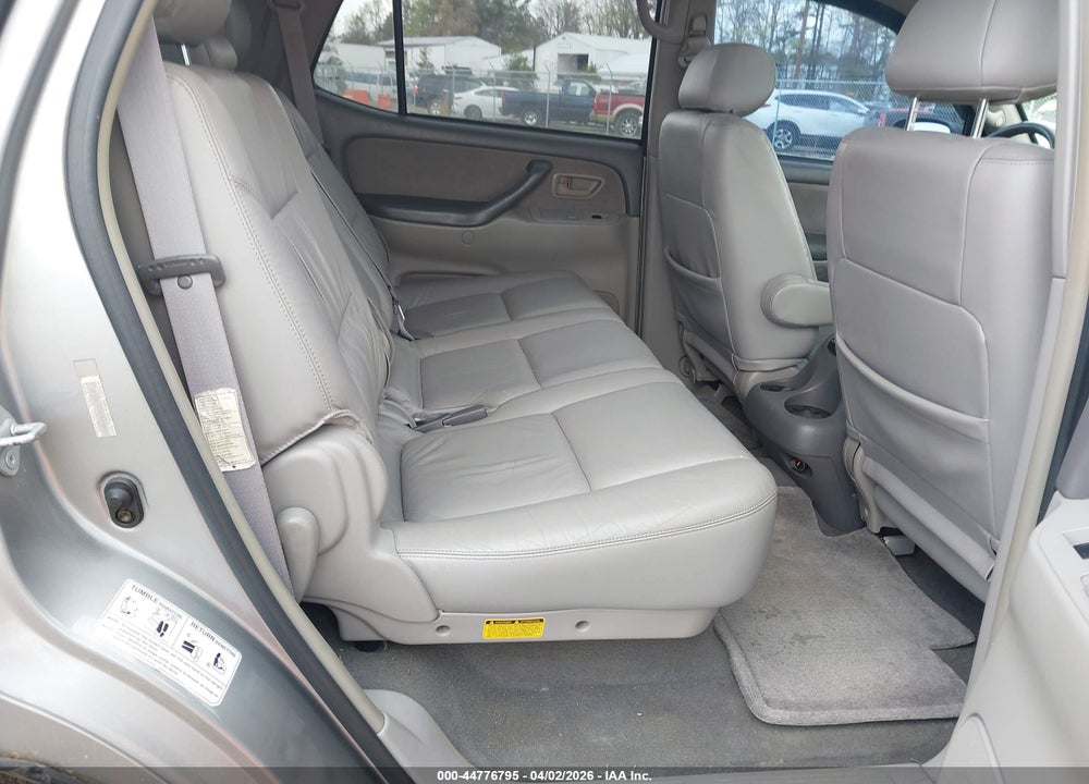 2004 TOYOTA SEQUOIA SR5 VIN: 5TDBT44A54S212597
