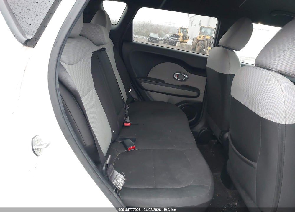 2014 KIA SOUL VIN: KNDJN2A29E7111436