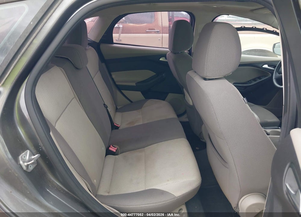 2014 FORD FOCUS SE VIN: 1FADP3K21EL277393