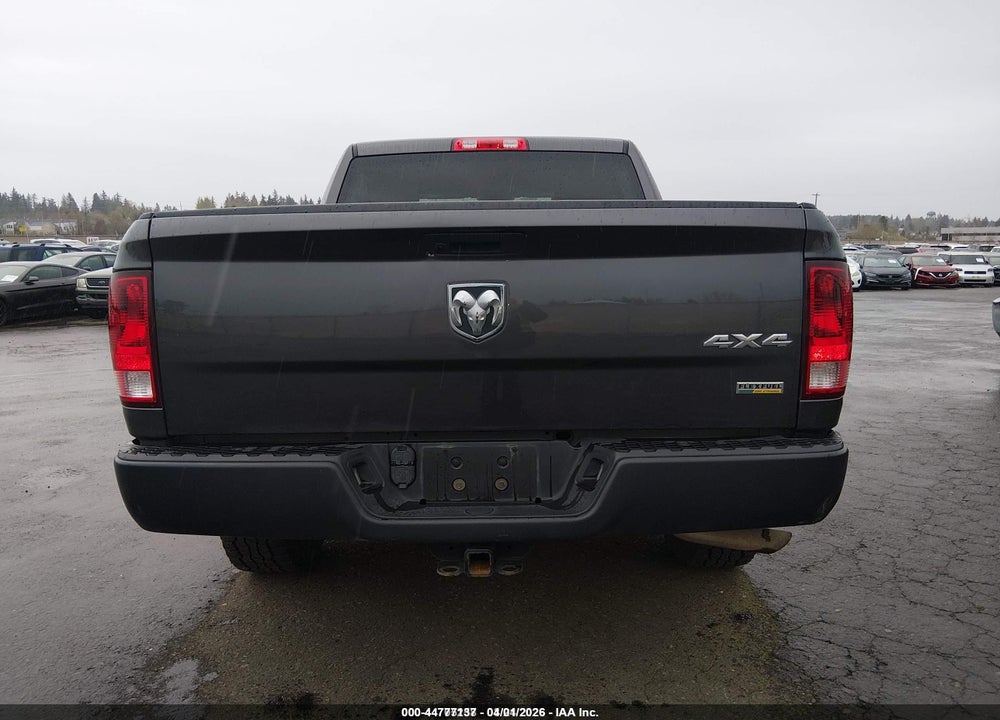 2019 RAM 1500 CLASSIC TRADESMAN  4X4 5'7 BOX VIN: 3C6RR7KG6KG619868