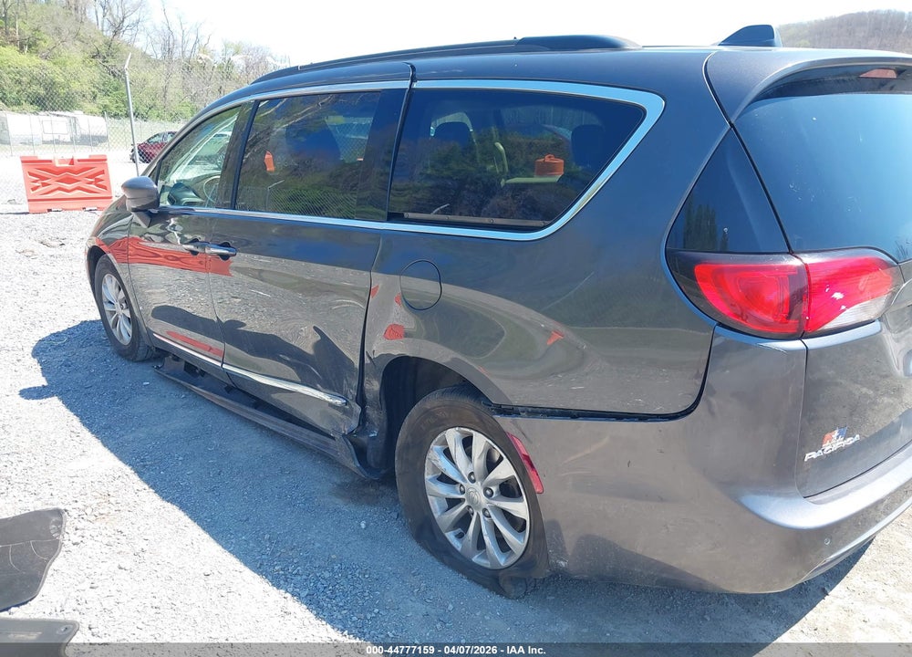 2017 CHRYSLER PACIFICA TOURING-L VIN: 2C4RC1BG0HR535359