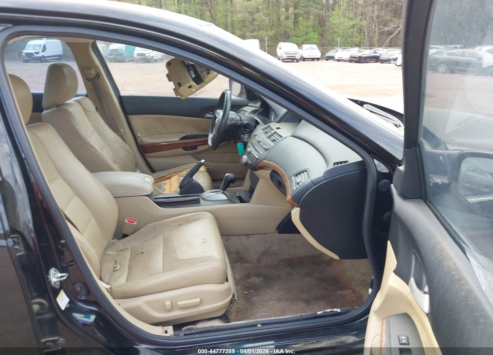 2011 HONDA ACCORD 3.5 EX-L VIN: 1HGCP3F88BA026061