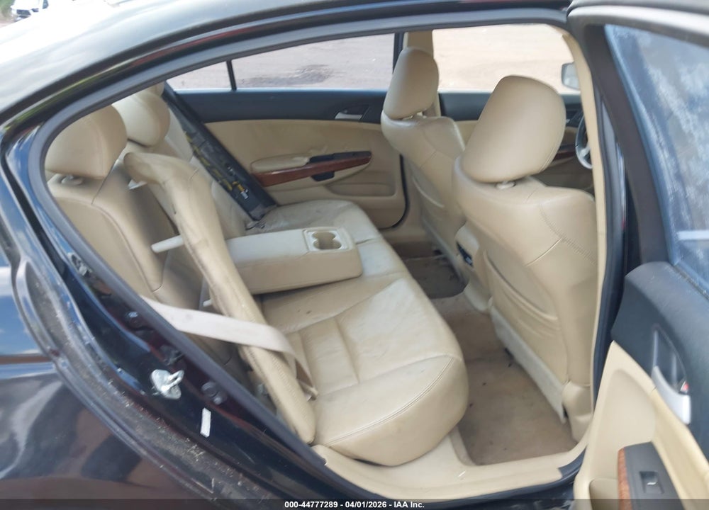 2011 HONDA ACCORD 3.5 EX-L VIN: 1HGCP3F88BA026061
